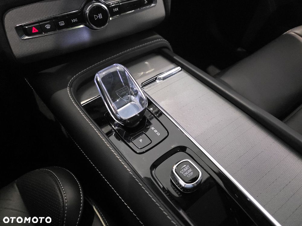 Volvo XC 90 - 16
