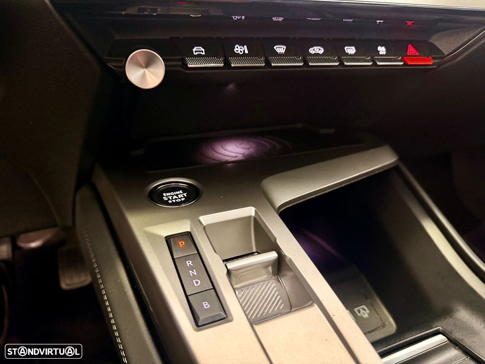Peugeot 408 1.6 Hybrid Allure e-EAT8 - 16