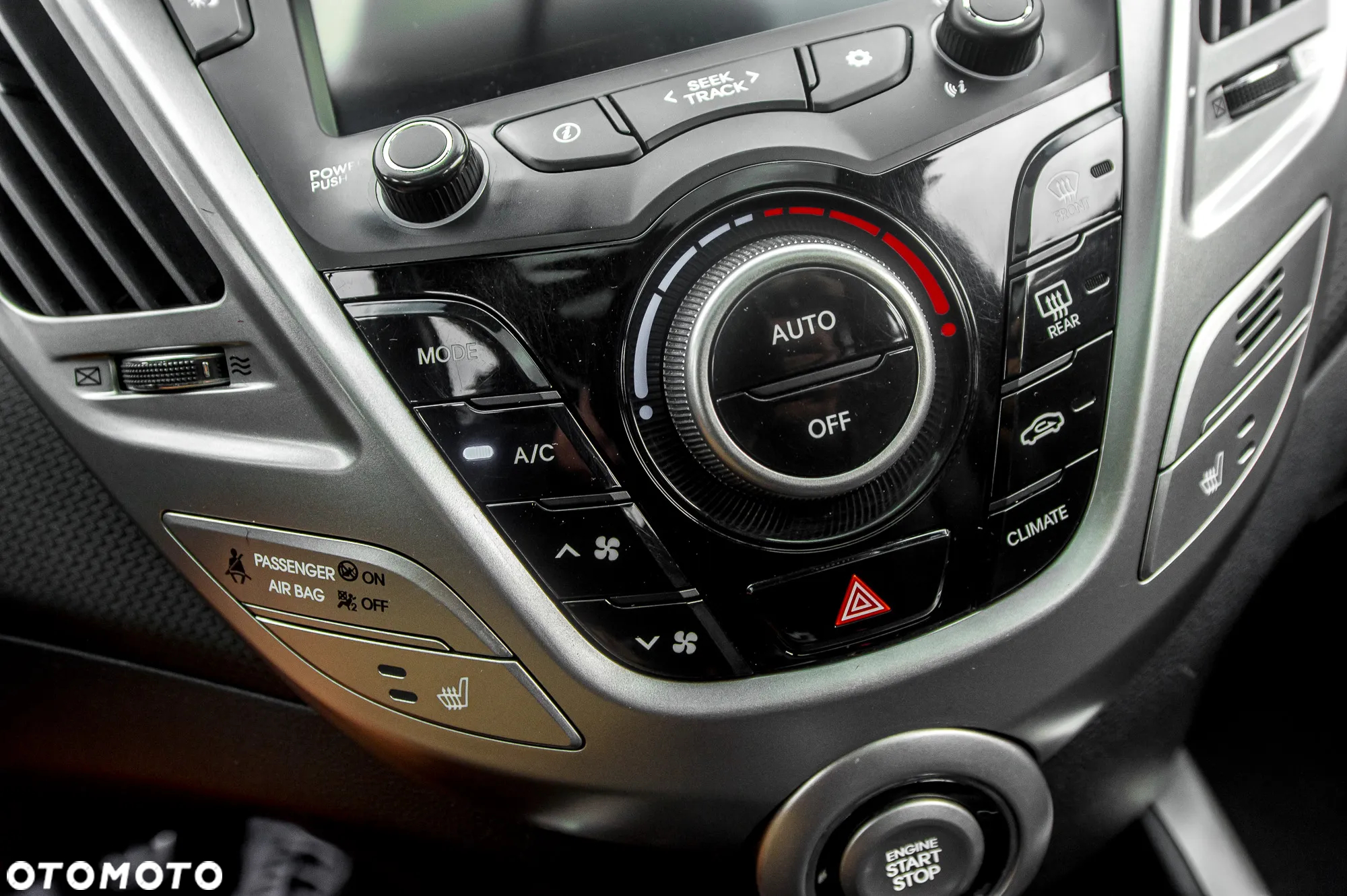 Hyundai Veloster 1.6 GDI Style - 35