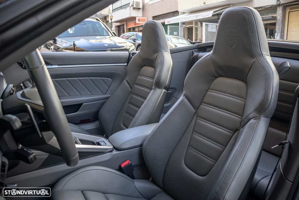 Porsche 911 (992) Turbo S PDK - 13