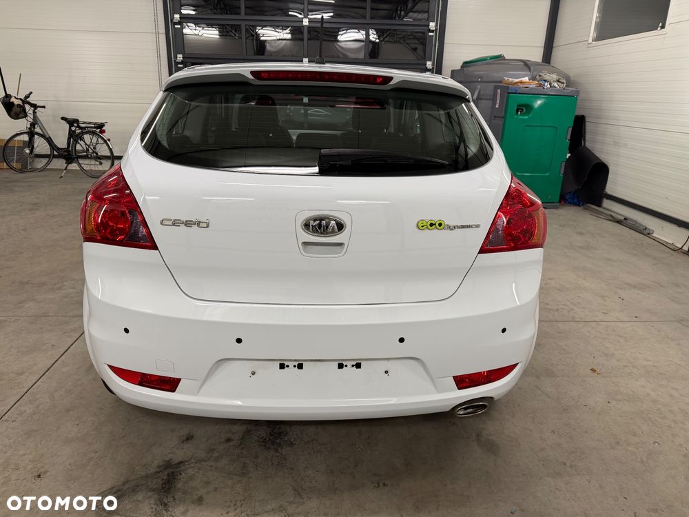 Kia Ceed 1.6 Crdi Comfort + - 6