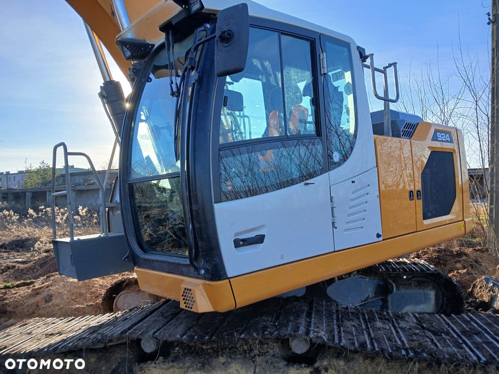 Liebherr R924 - 1
