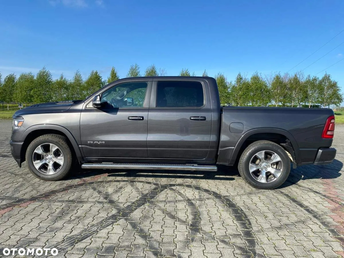 RAM 1500 Crew Cab Laramie - 3