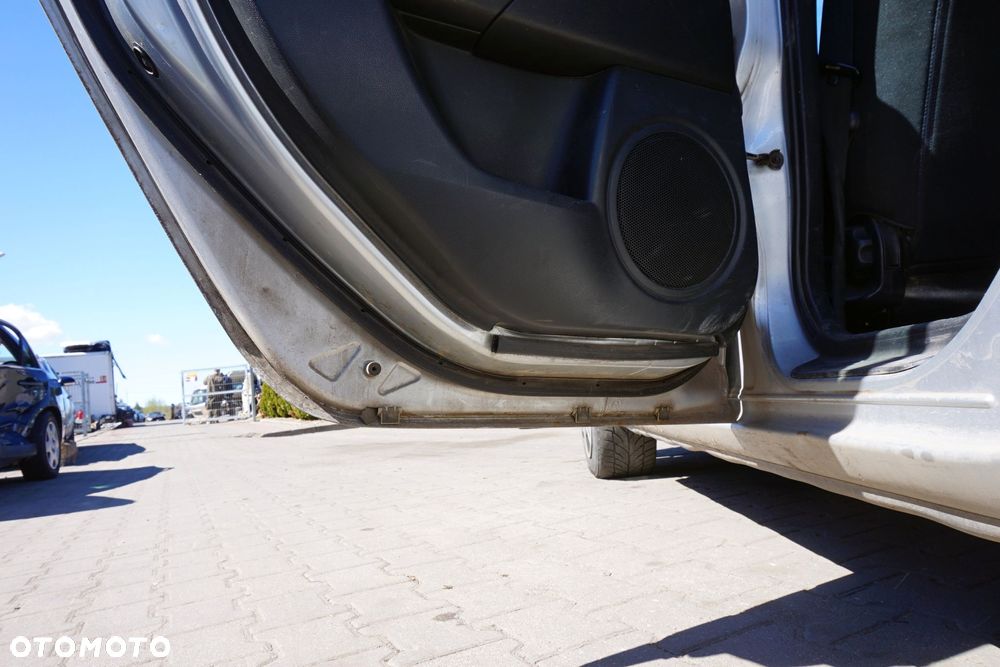 DRZWI TYLNE LEWE 3 I BK SEDAN 22V  SREBRNY MAZDA 2003-2006 - 10