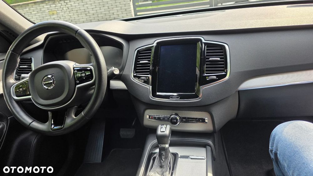 Volvo XC 90 D5 SCR AWD Inscription 7os - 24