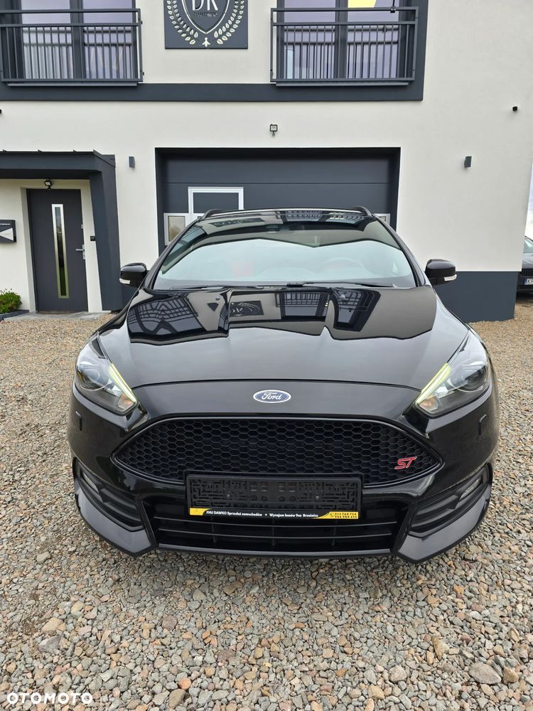 Ford Focus 2.0 EcoBoost ST mit Leder-Exclusiv-Paket - 4