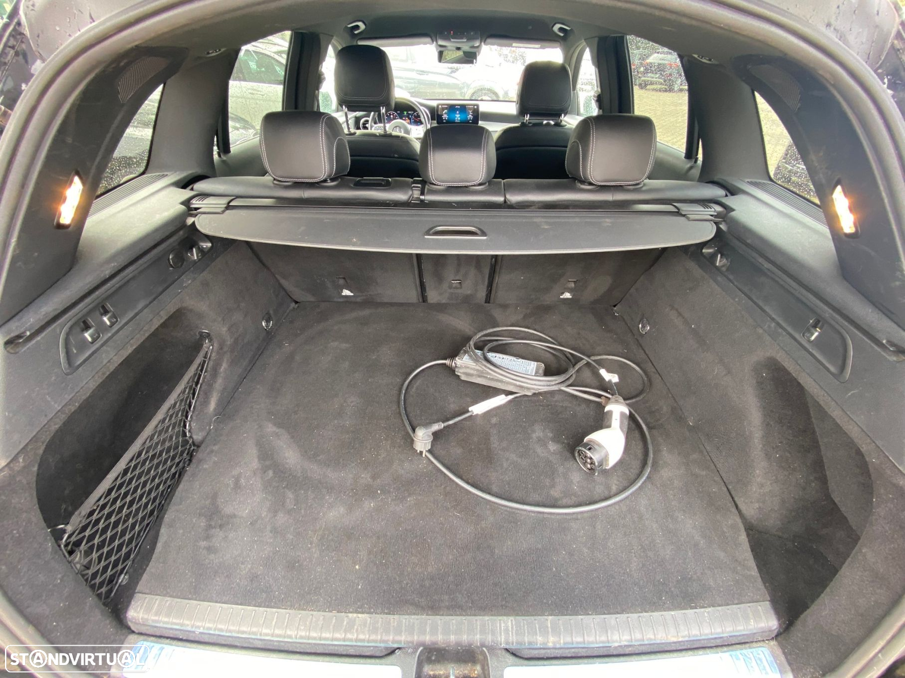 Mercedes-Benz GLC 300 de 4Matic - 11