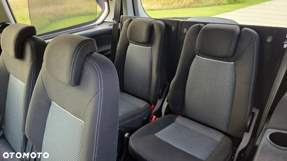 Ford Galaxy 2.0 TDCi Titanium - 19