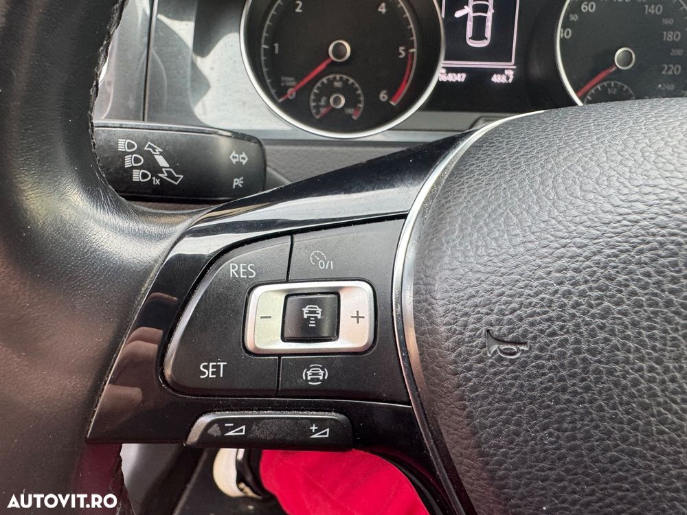 Volkswagen Golf - 21