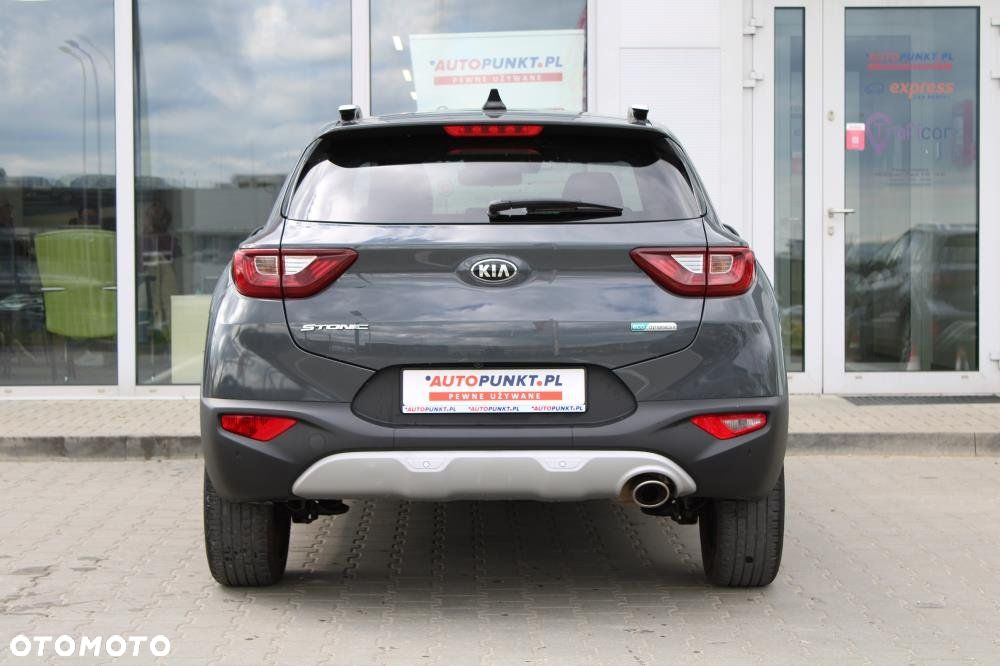 Kia Stonic - 4