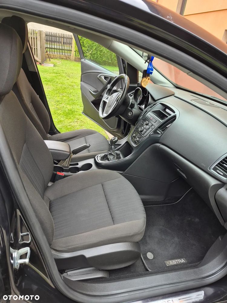 Opel Astra 1.6 Color Edition - 17