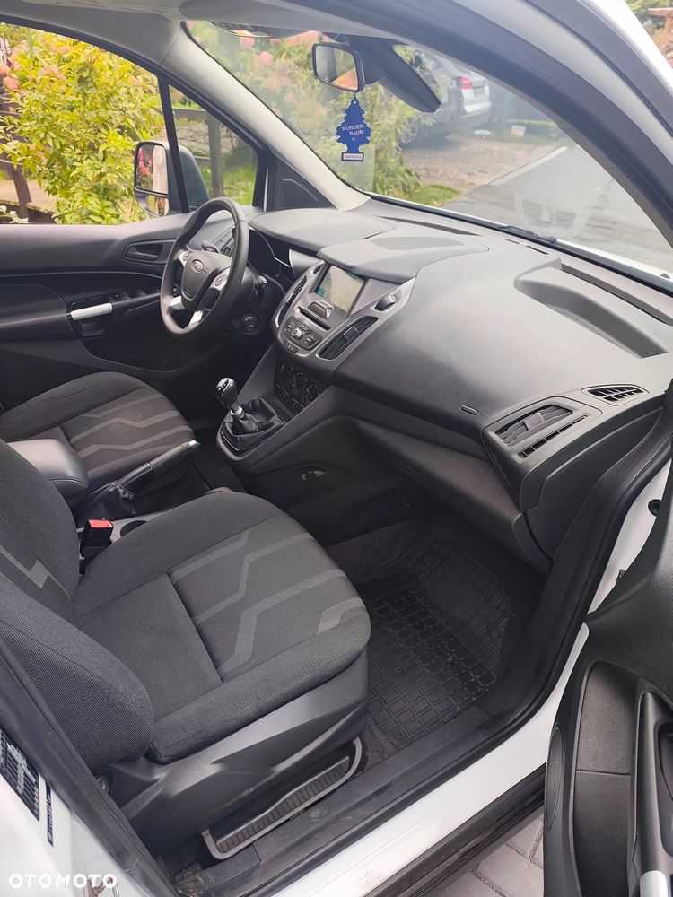 Ford Transit Connect - 11