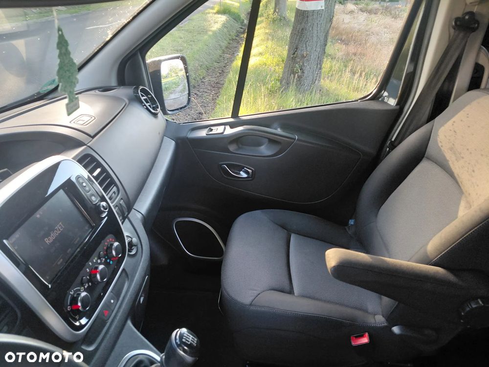 Renault Trafic - 14