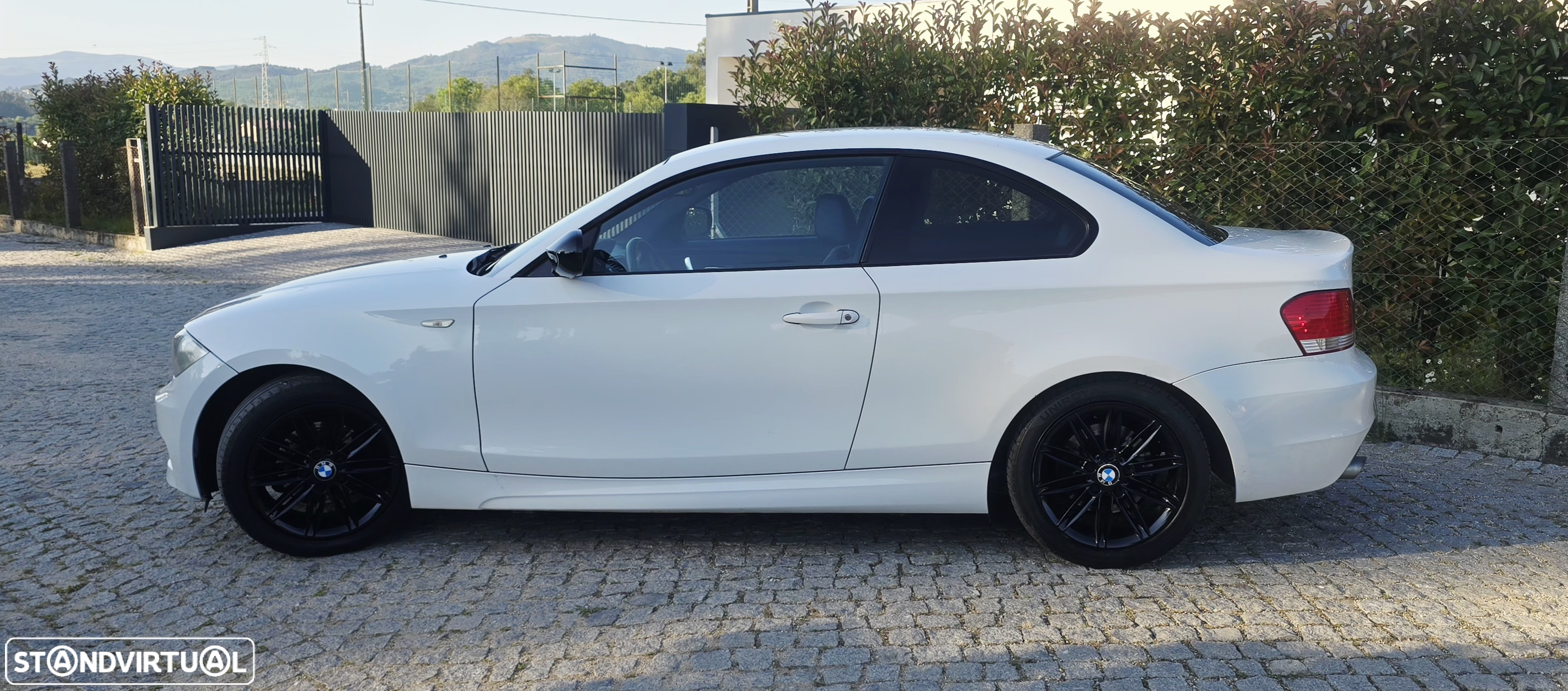 BMW 118 d Pack M - 13