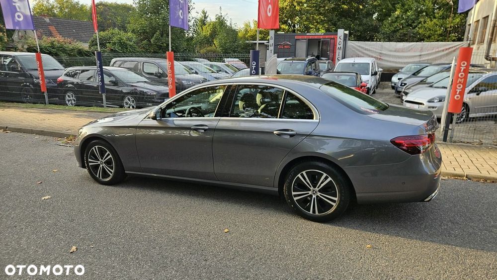 Mercedes-Benz Klasa E 200 d 9G-TRONIC Night Edition - 12