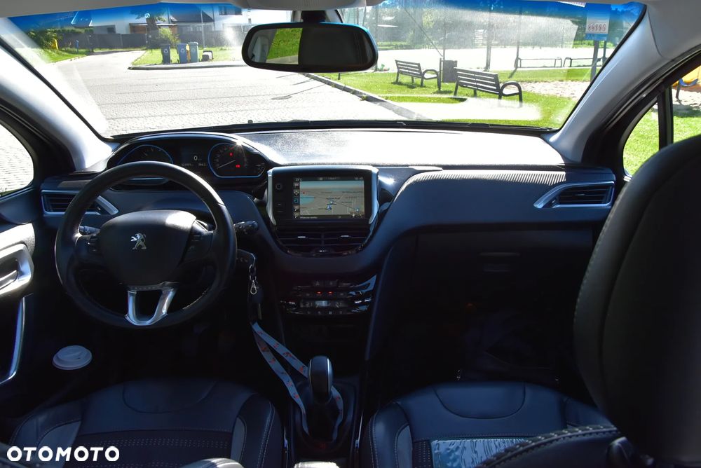 Peugeot 2008 PureTech 110 Stop&Start Allure - 8