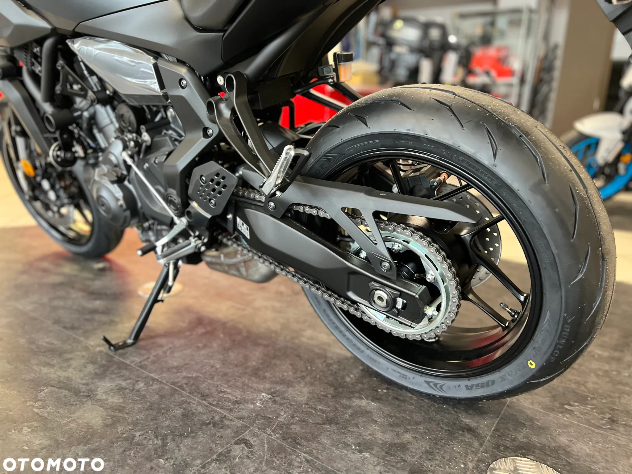 Yamaha MT - 8