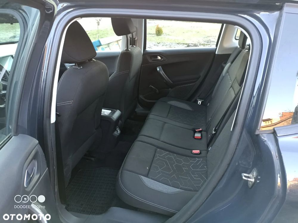 Peugeot 2008 1.2 VTi/Pure Tech Access - 3