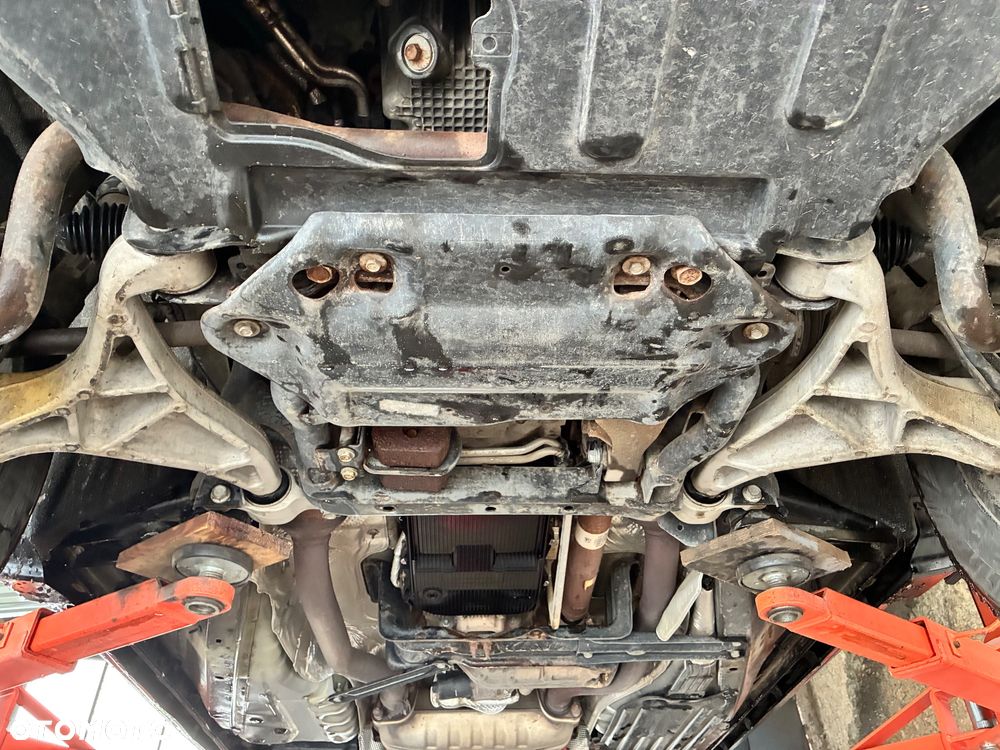 Jeep Grand Cherokee 5.7 V8 HEMI 4WD Automatik Overland - 38