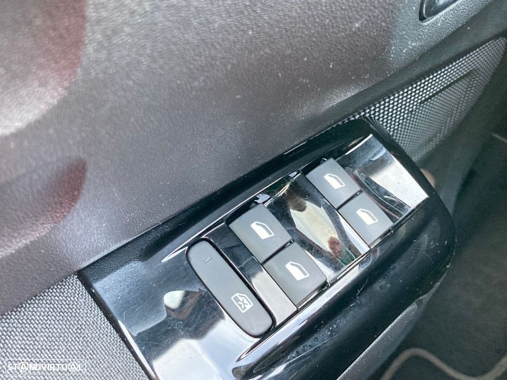 Citroën C3 1.2 PureTech C-Series - 13