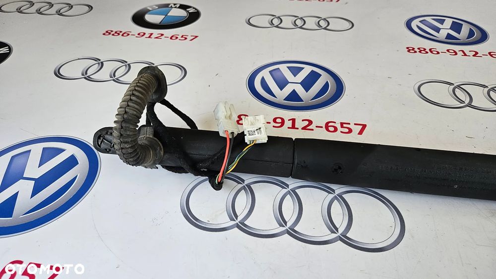 BMW X6 E71 Siłownik elektryczny klapy bagażnika Teleskop Mechanizm wrzecionowy prawy 4887654 - 4