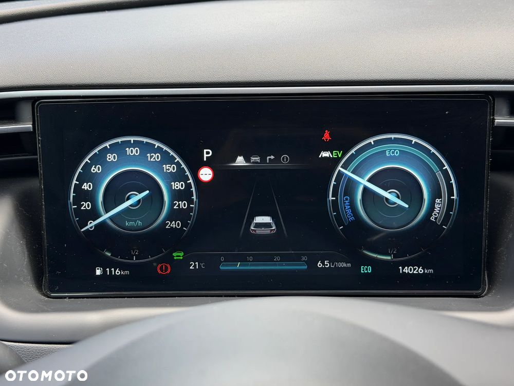 Hyundai Tucson 1.6 T-GDi HEV Executive 4WD - 29