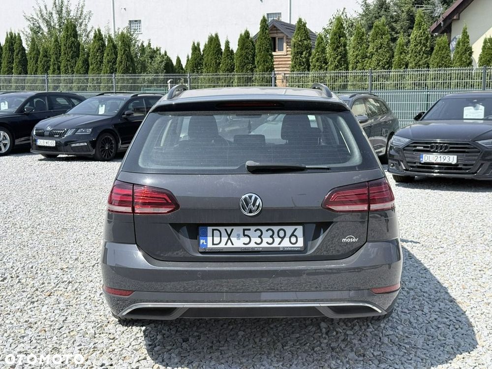 Volkswagen Golf 1.6 TDI SCR DSG Comfortline - 8