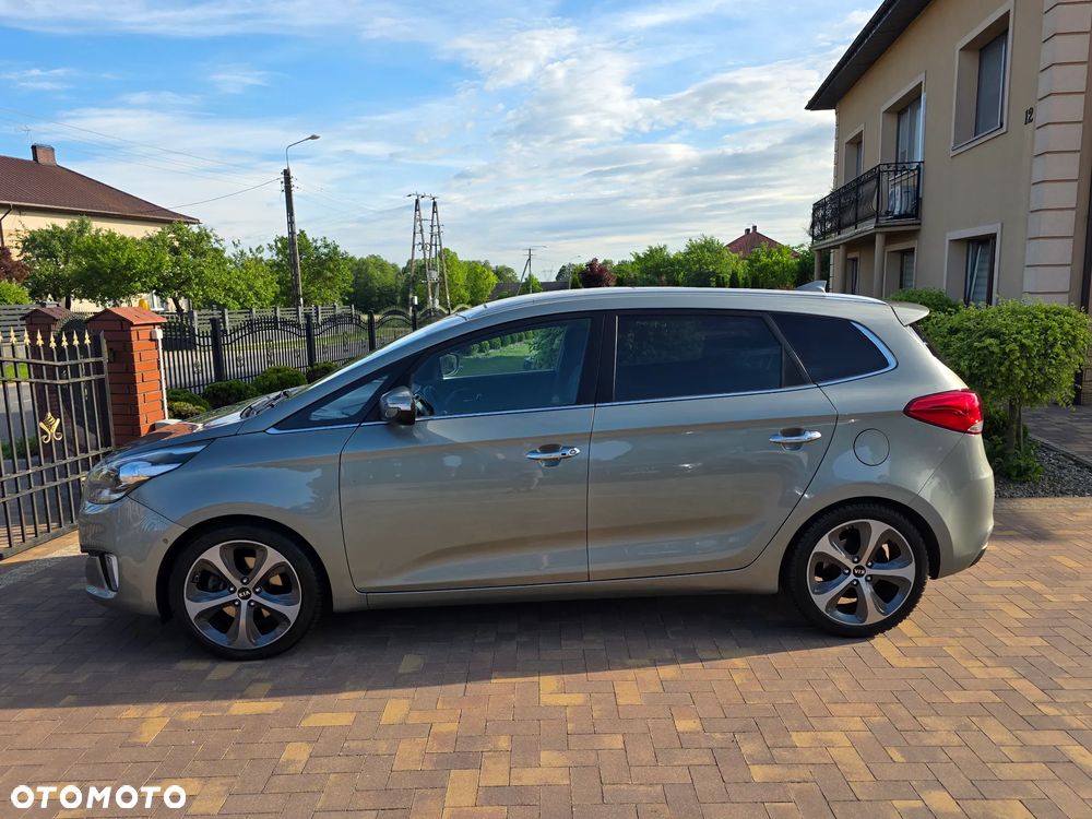 Kia Carens 1.7 CRDi Business Line 7os 7DCT - 6