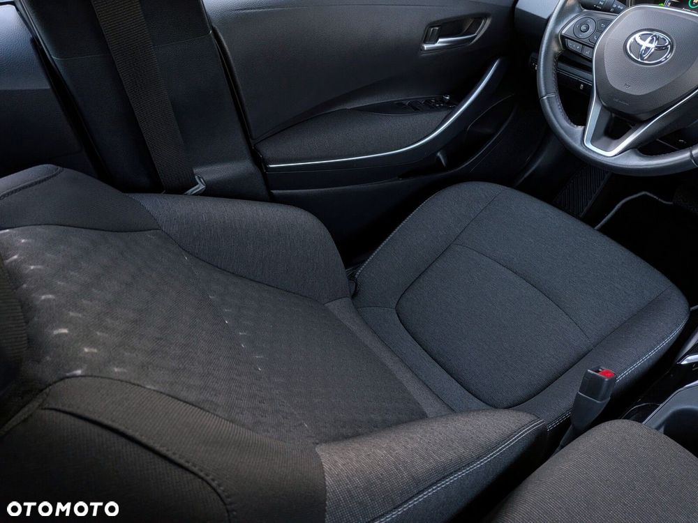 Toyota Corolla - 12