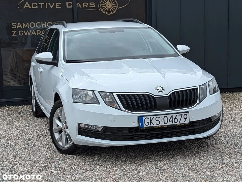 Skoda Octavia Combi 1.6 TDI DSG Style - 2