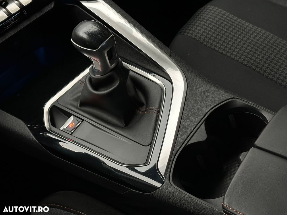 Peugeot 3008 PureTech 130 Stop & Start GPF Active Business-Paket - 10