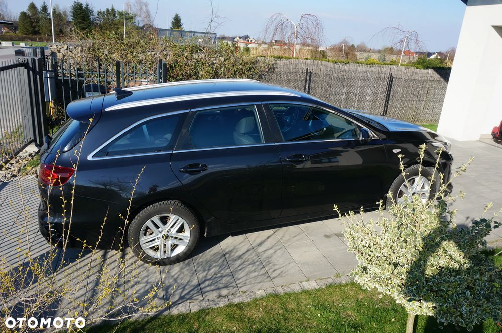 Kia Ceed 1.6 CRDi SCR L - 3