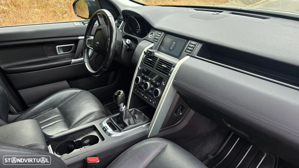 Land Rover Discovery Sport TD4 HSE - 16