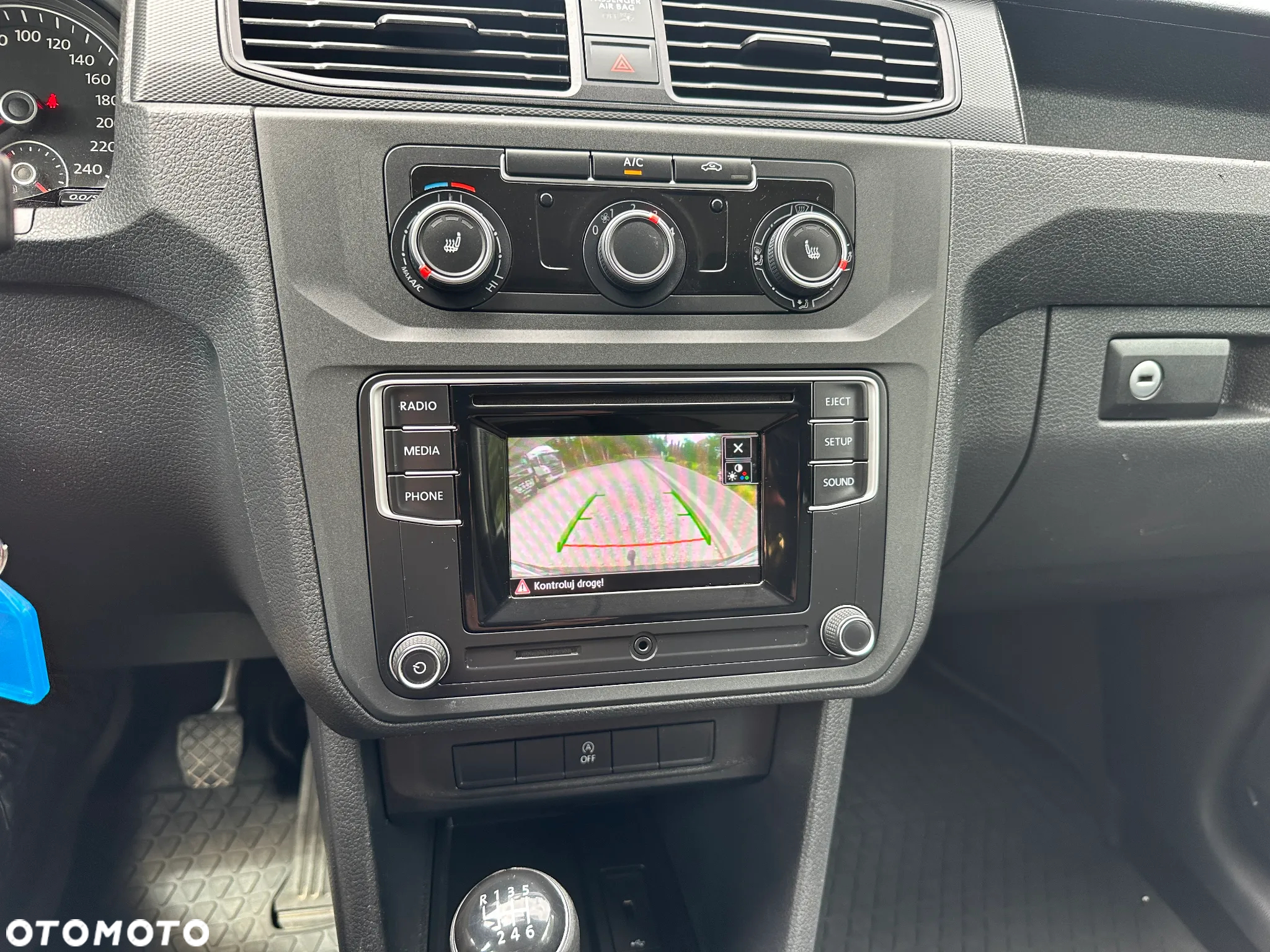 Volkswagen Caddy 1.4 benzyna 110KM - 12