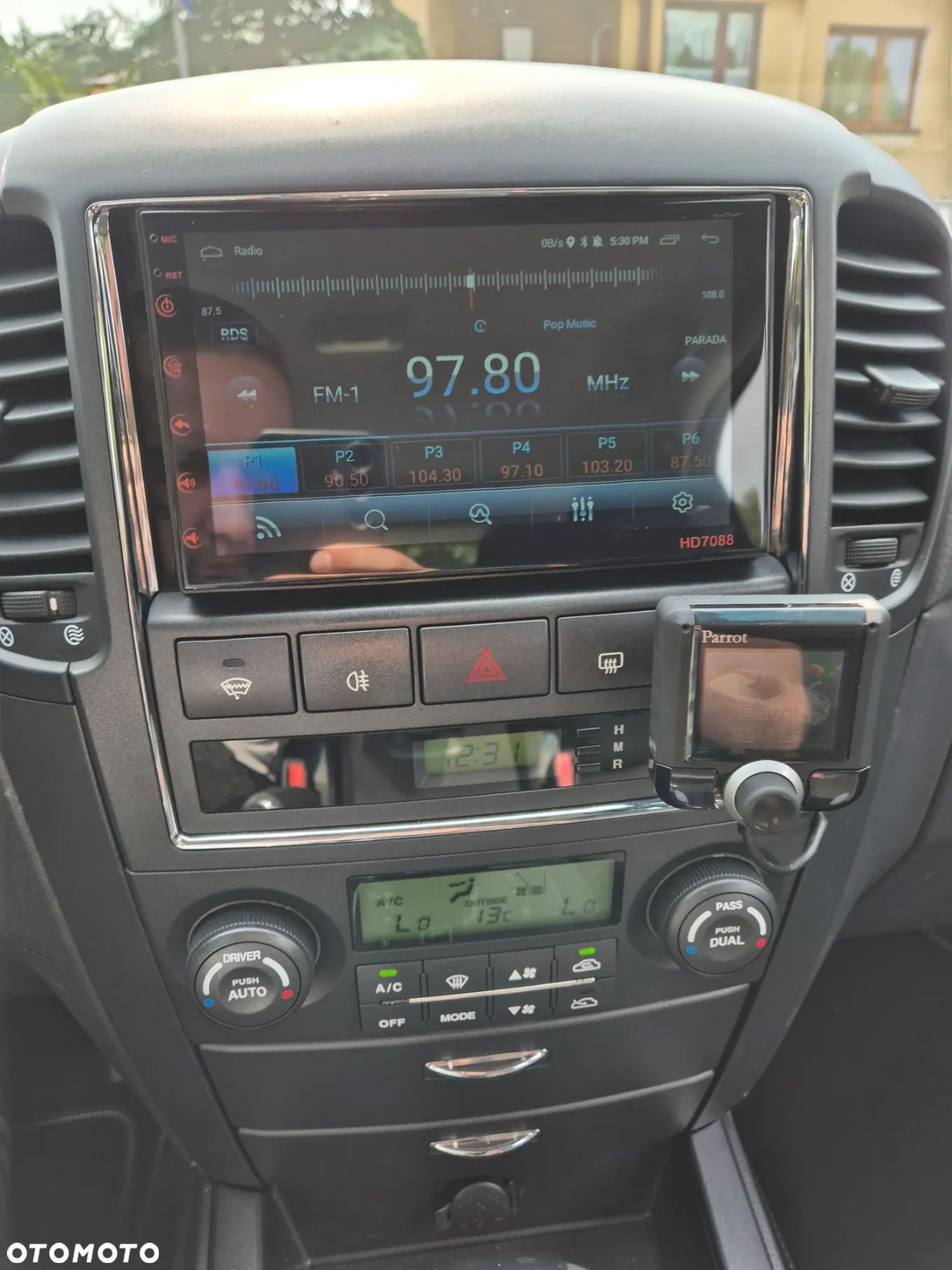 Kia Sorento 3.3 V6 EX - 24
