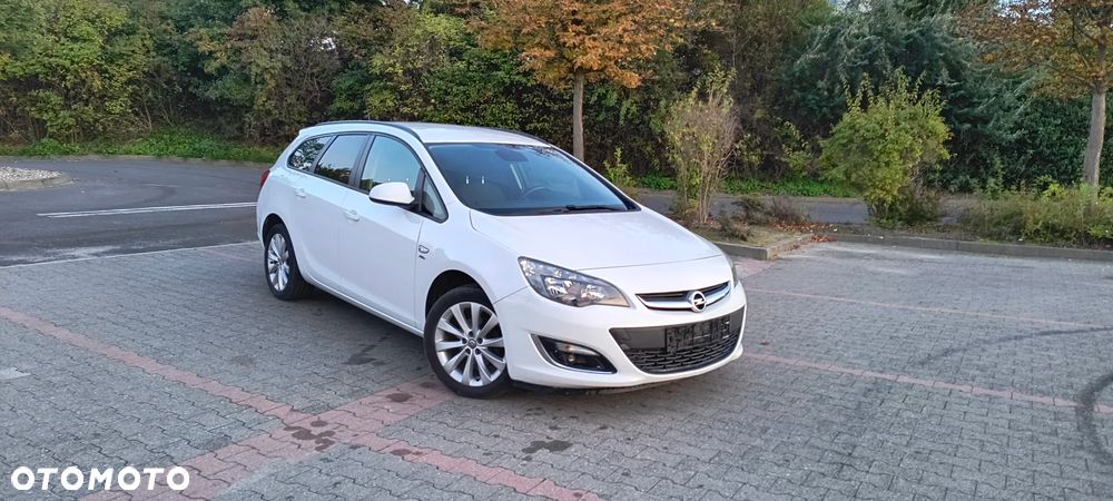 Opel Astra IV 1.4 T Active - 1