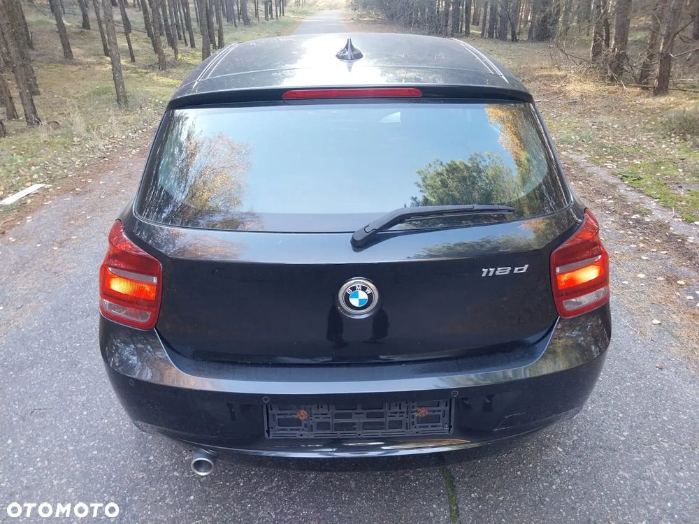 BMW Seria 1 - 16