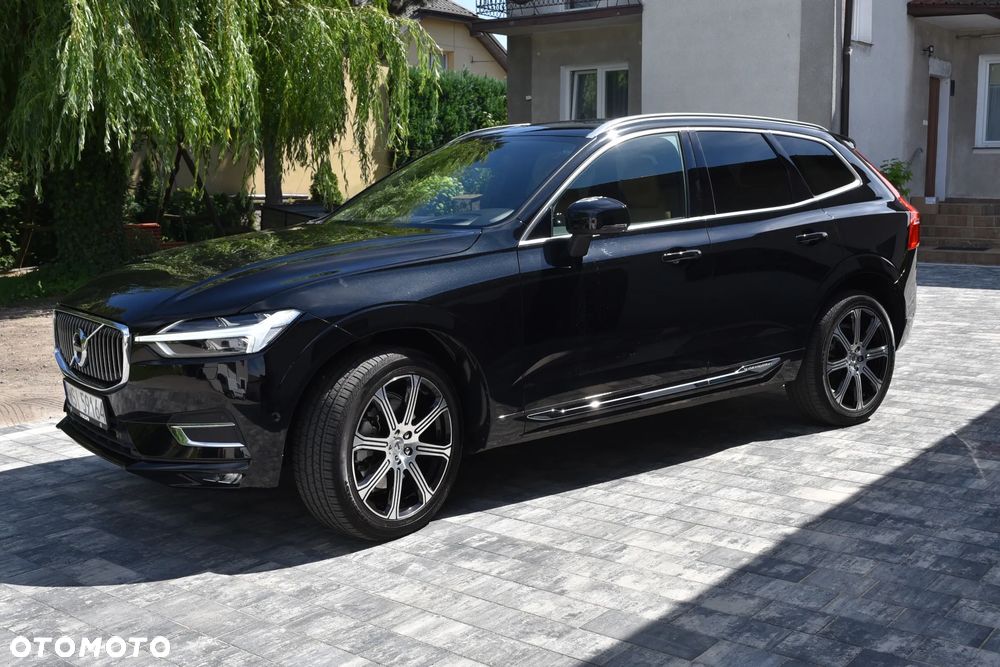 Volvo XC 40 T5 AWD Geartronic Momentum Pro - 3