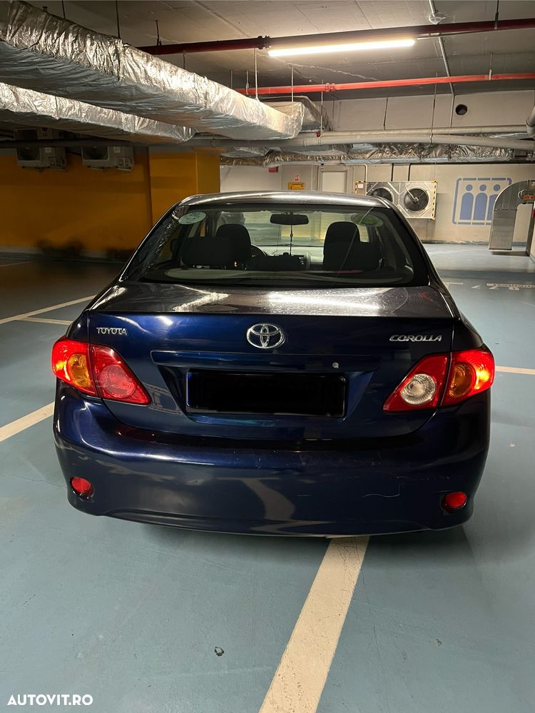 Toyota Corolla 1.4 Sdn. Terra - 3