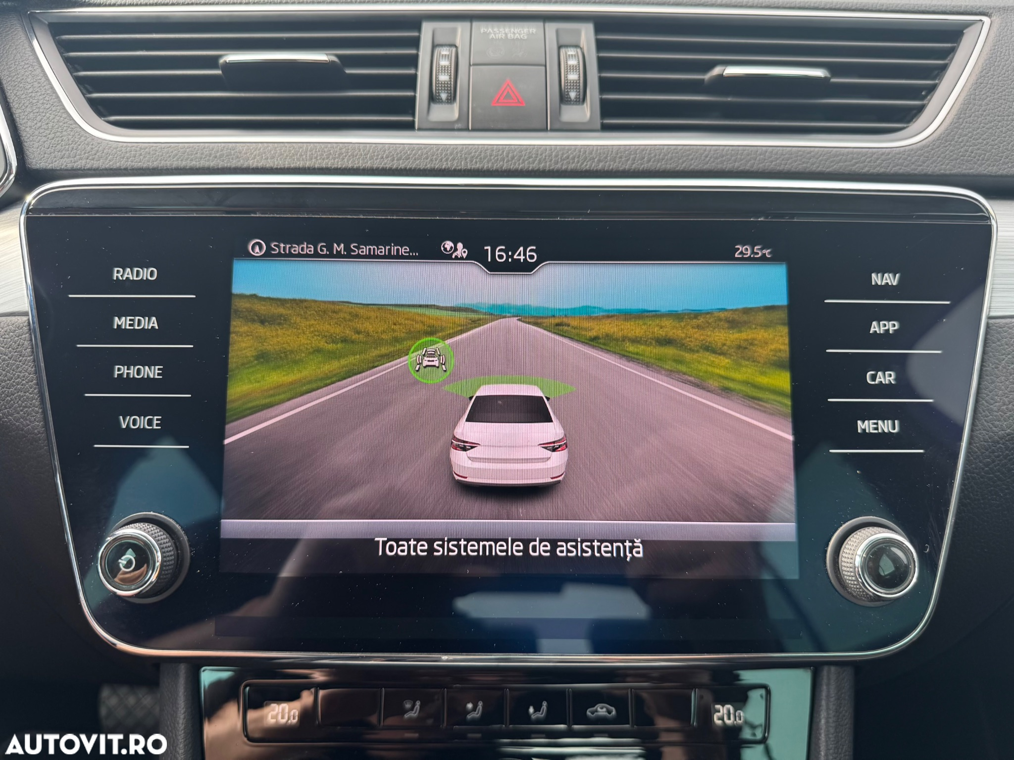Skoda Superb 2.0 TDI DSG Style - 22