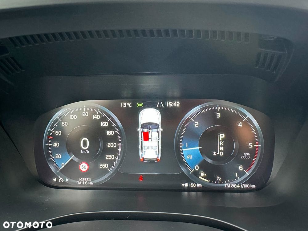 Volvo XC 60 D5 AWD R-Design - 14