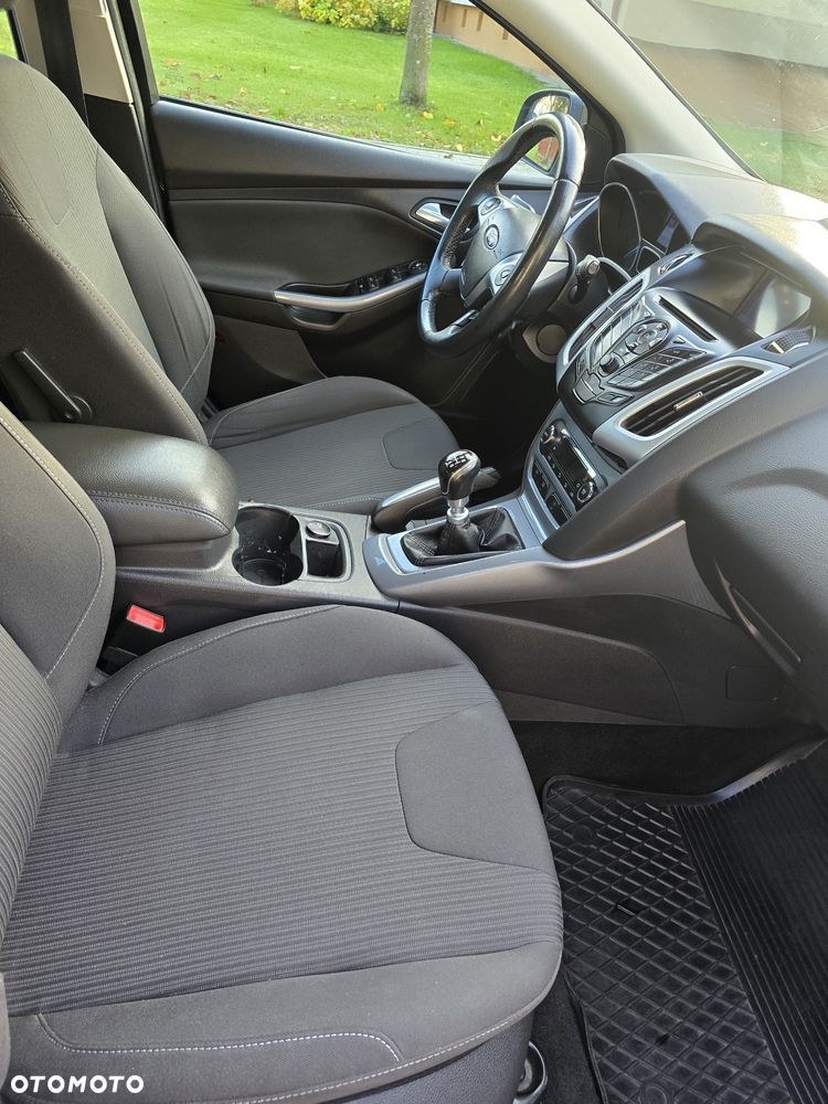 Ford Focus - 8
