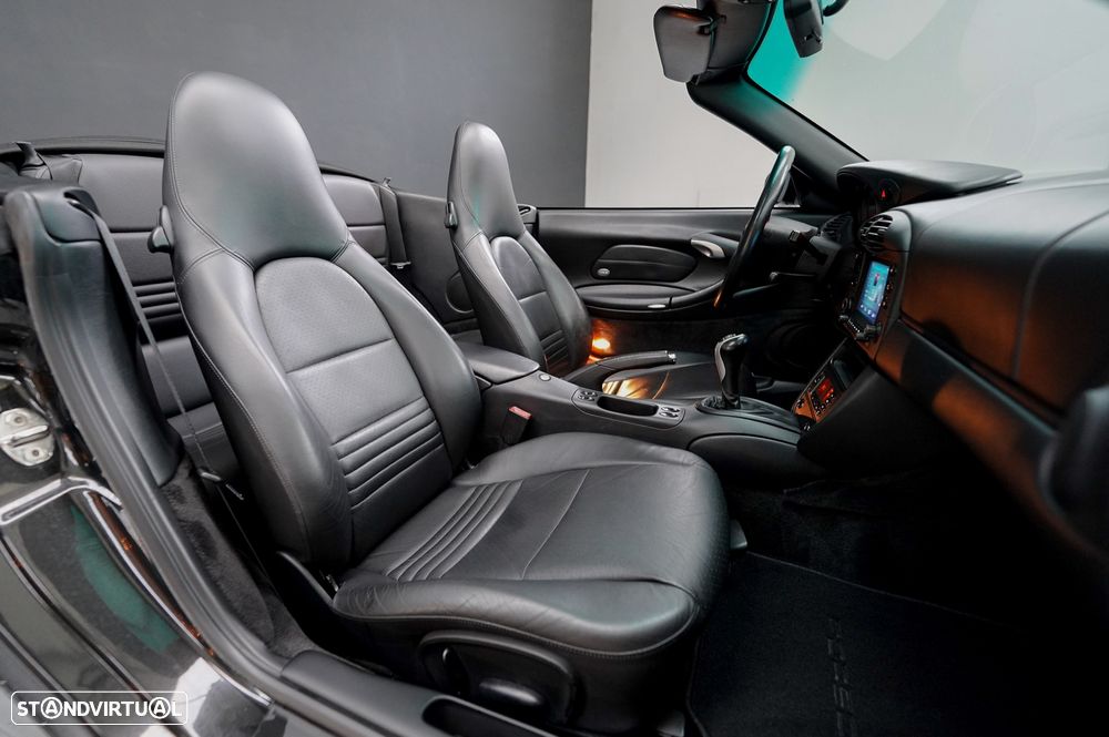 Porsche 911 (996) Carrera Cabrio - 5