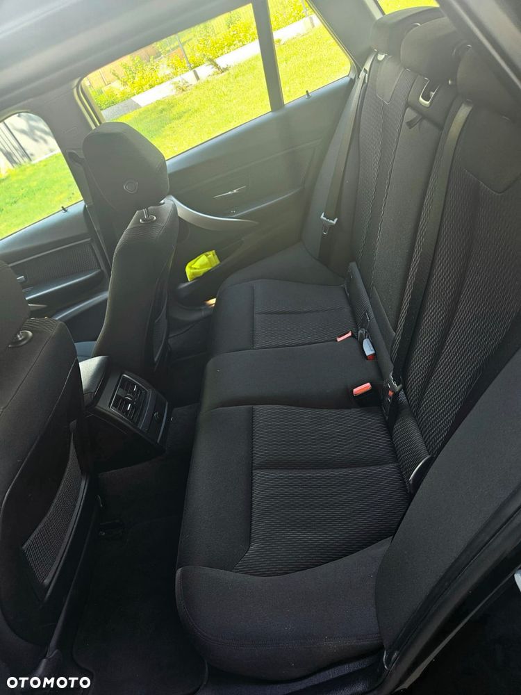 BMW Seria 3 318d - 7