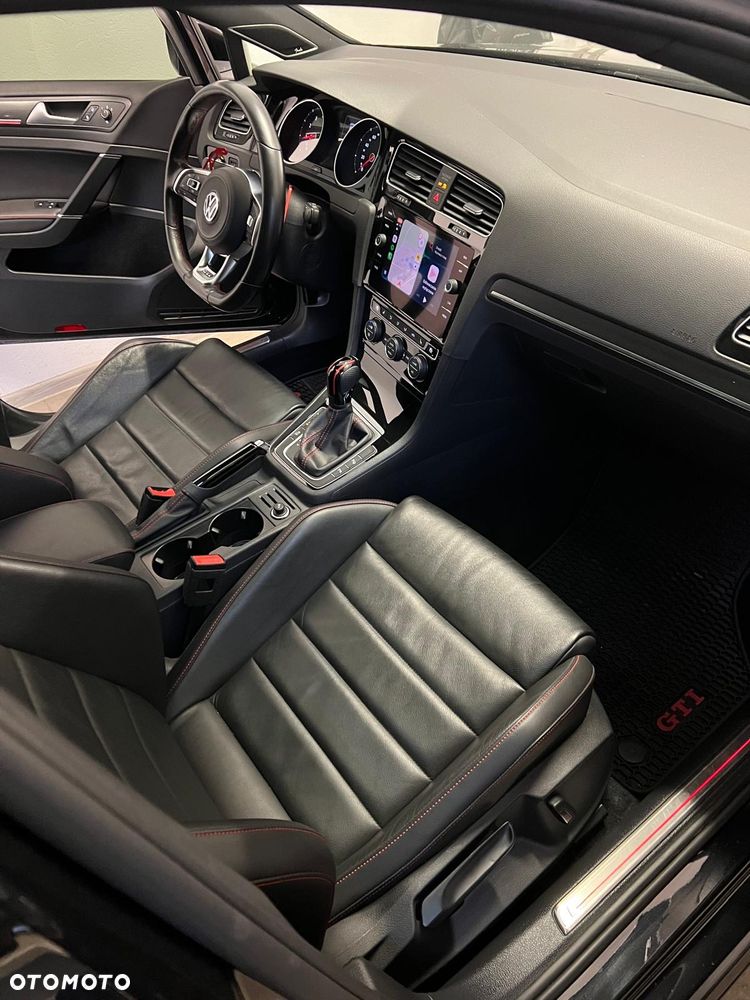 Volkswagen Golf 2.0 TSI OPF DSG GTI - 38