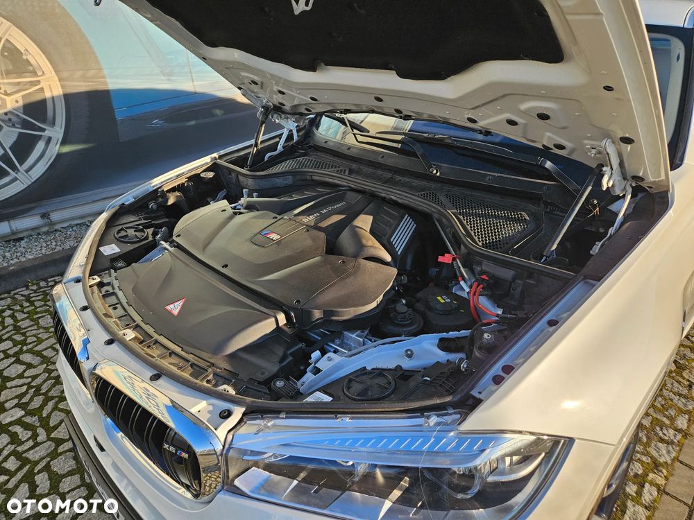 BMW X6M - 10