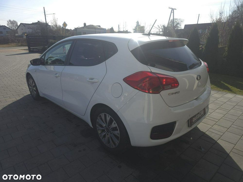 Kia Ceed - 6