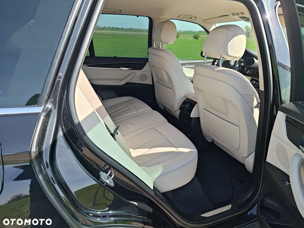 BMW X5 xDrive25d - 16