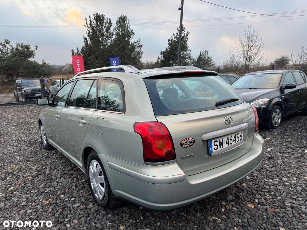 Toyota Avensis 1.8 VVT-i Sol - 5