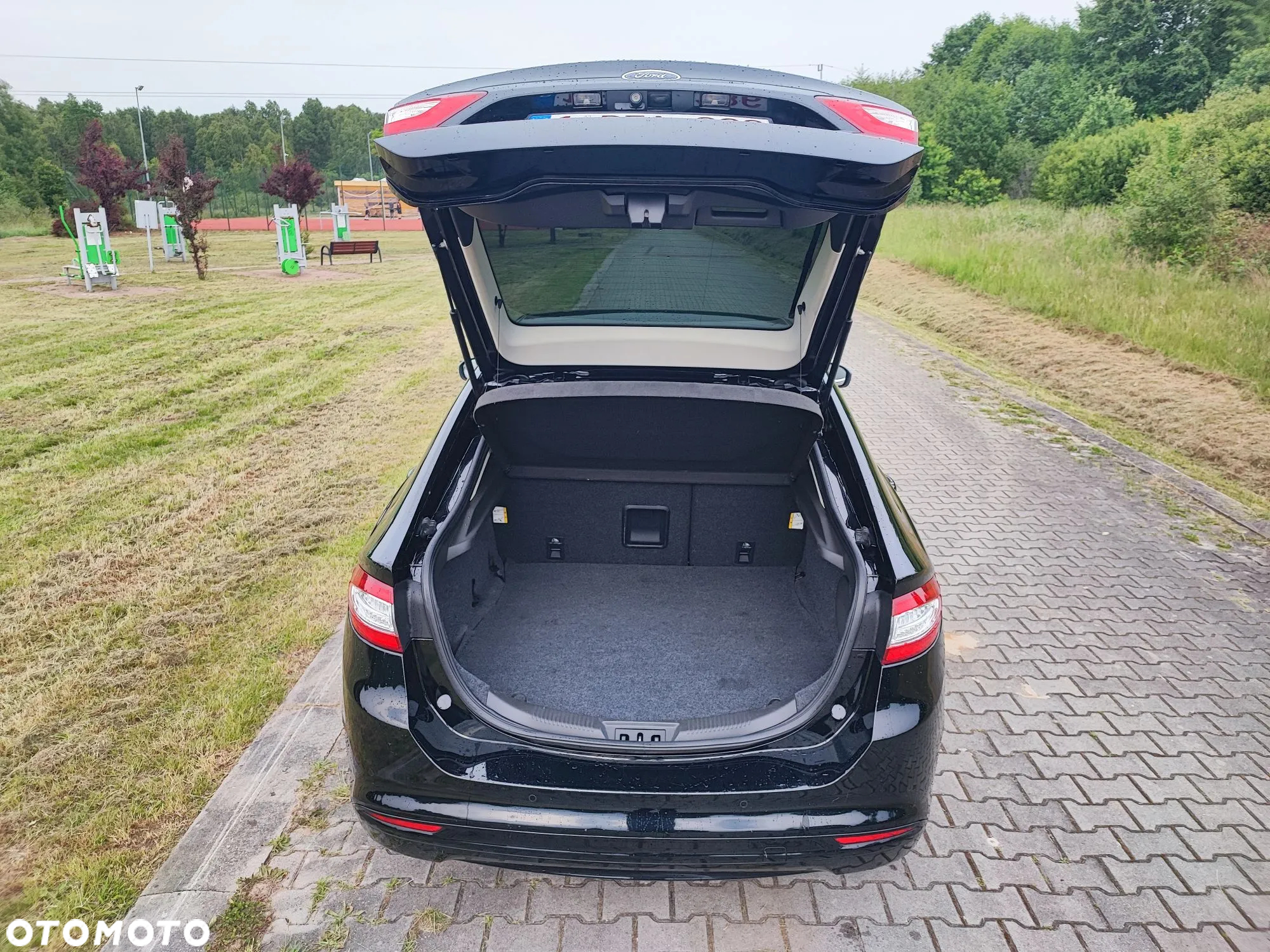 Ford Mondeo - 10